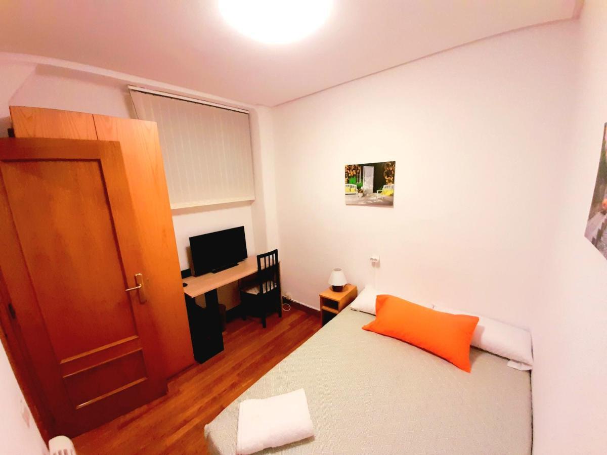 Habitacion Centrica En Pamplona Kültér fotó